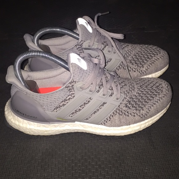 adidas ultra promuovere donne sz 7 poshmark adidas ultra promuovere donne sz 7 poshmark